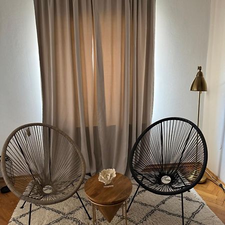 Leone Apartments With Free Parking Pula Exterior photo