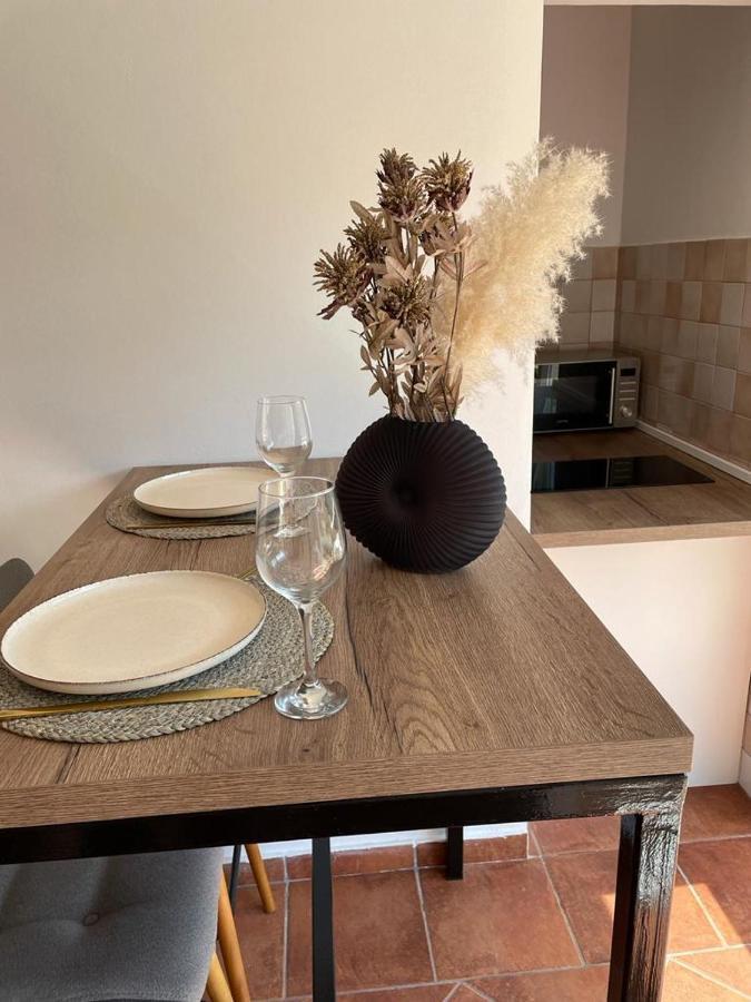 Leone Apartments With Free Parking Pula Exterior photo