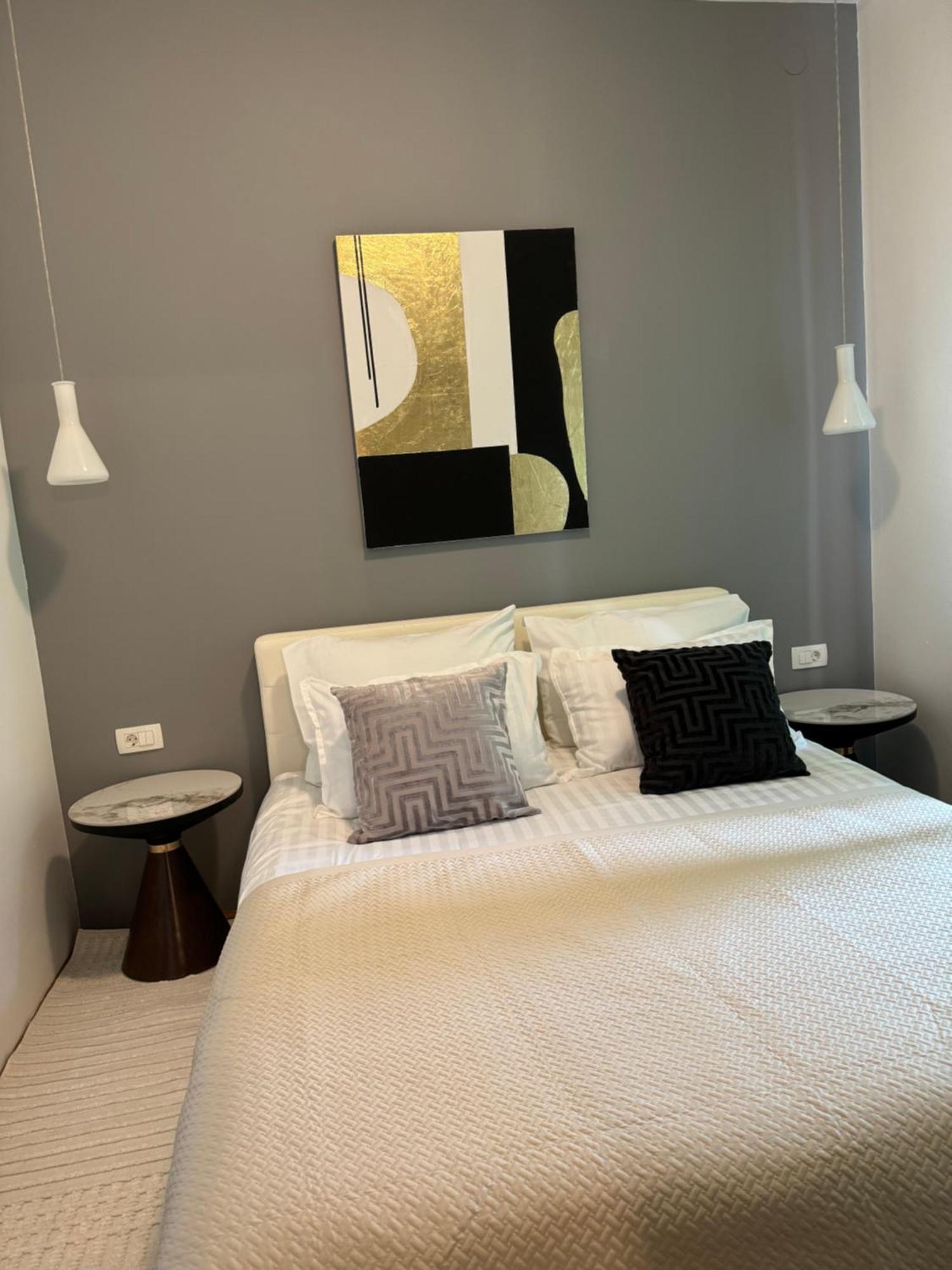 Leone Apartments With Free Parking Pula Exterior photo